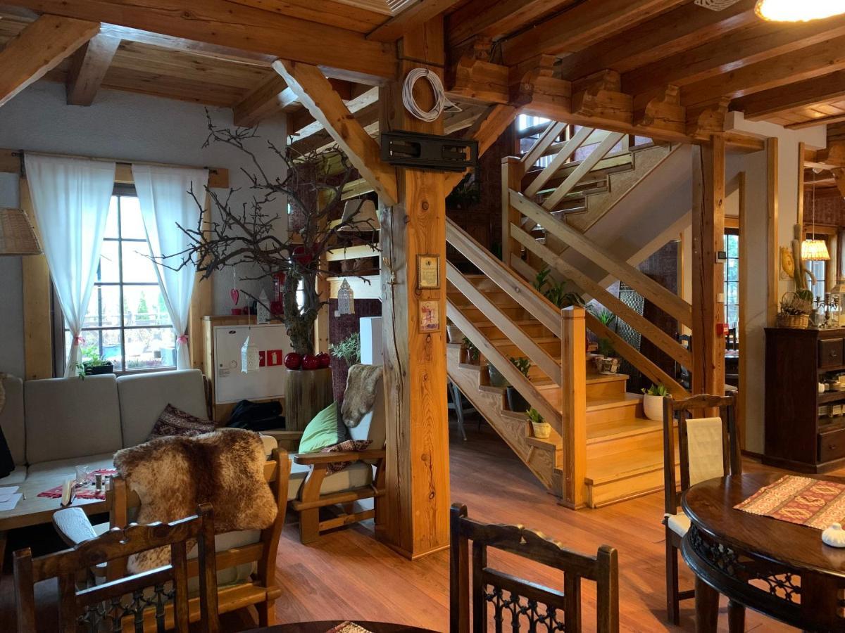 Hotel Tyrol I Restauracja Zycie Gruzji Osielsko Bagian luar foto