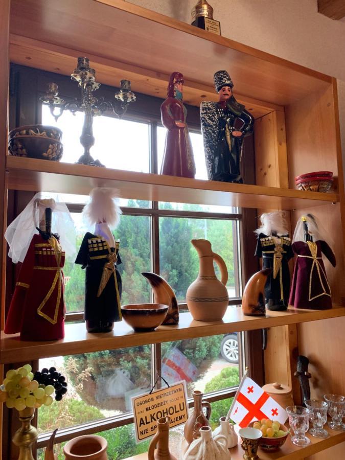 Hotel Tyrol I Restauracja Zycie Gruzji Osielsko Bagian luar foto