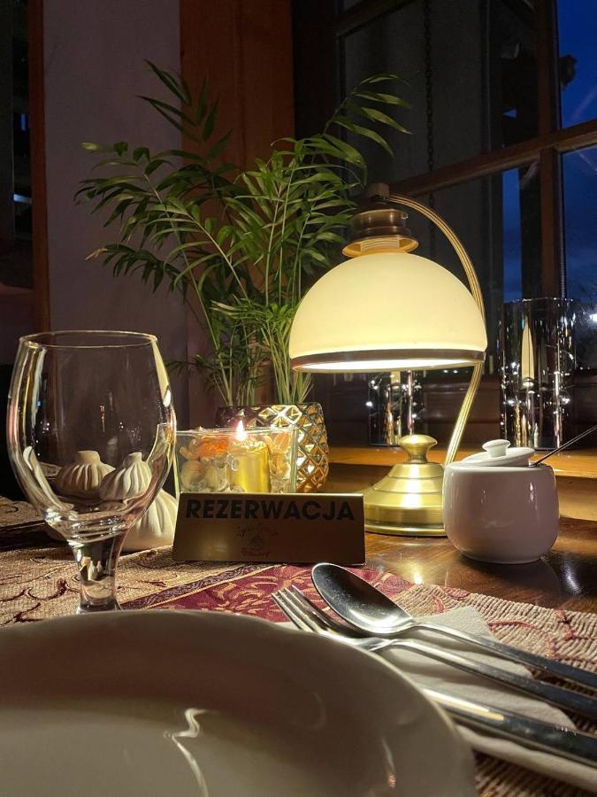 Hotel Tyrol I Restauracja Zycie Gruzji Osielsko Bagian luar foto