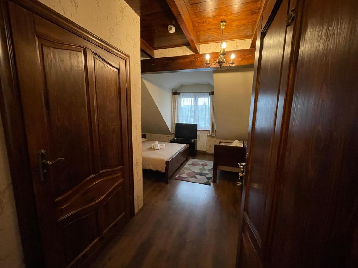 Hotel Tyrol I Restauracja Zycie Gruzji Osielsko Bagian luar foto