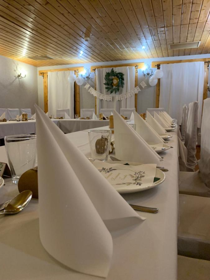 Hotel Tyrol I Restauracja Zycie Gruzji Osielsko Bagian luar foto