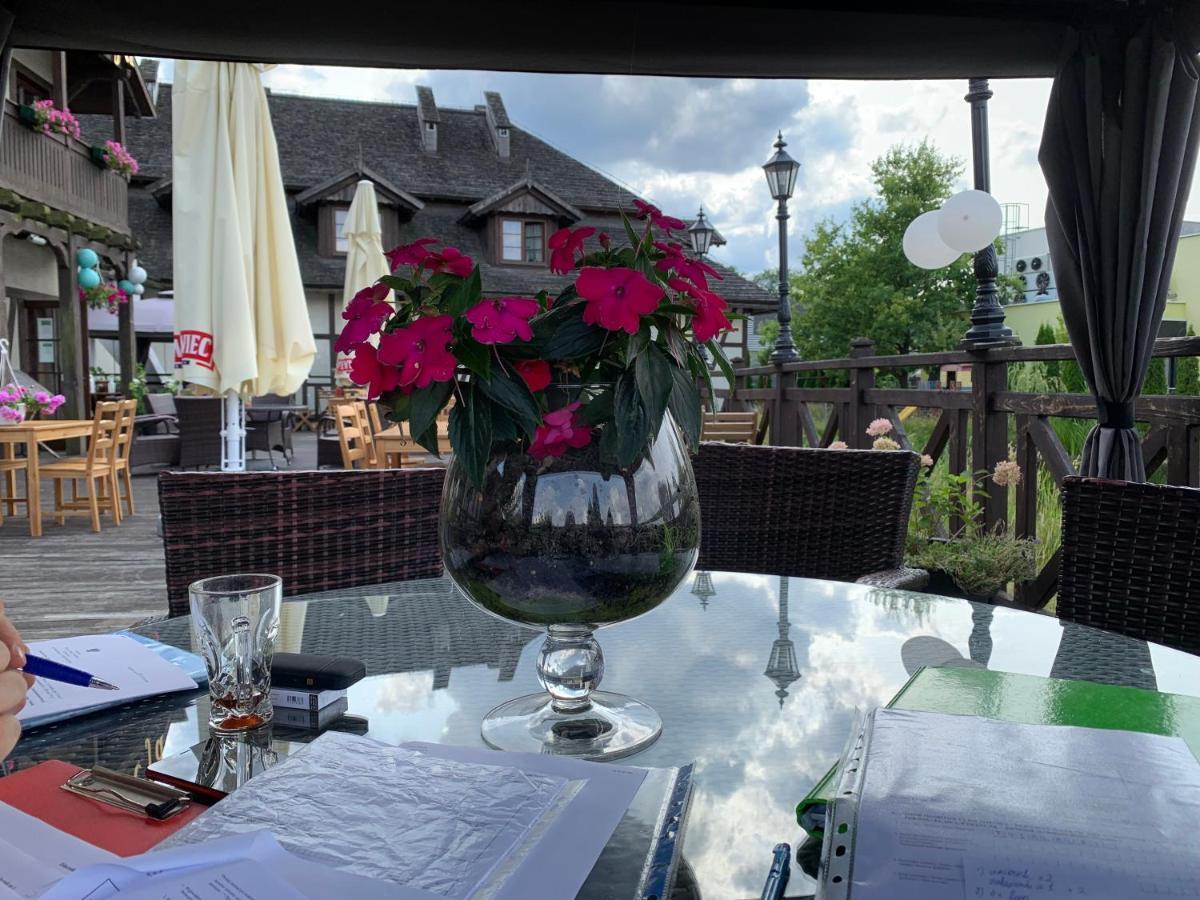 Hotel Tyrol I Restauracja Zycie Gruzji Osielsko Bagian luar foto